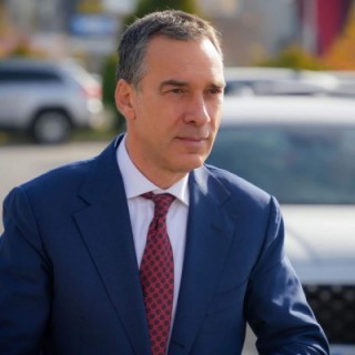 Димитър Николов: "Бургас се гордее със своите лекари! Благодаря Ви за отдадеността към професията! Честит празник!"